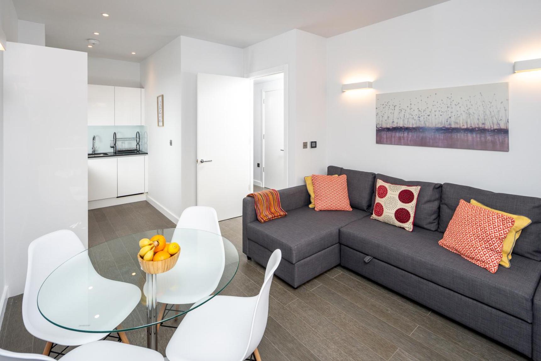 St Albans City Apartments - Near Luton Airport And Harry Potter World Exterior photo
