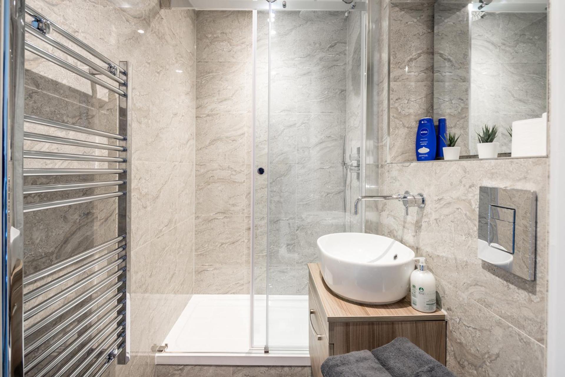 St Albans City Apartments - Near Luton Airport And Harry Potter World Exterior photo